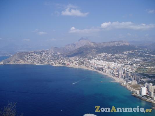 APARTAMENTO A CINCO MINUTOS ANDANDO A LA PLAYA